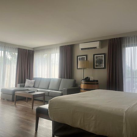Beloeil Hotel Rive Gauche מראה חיצוני תמונה
